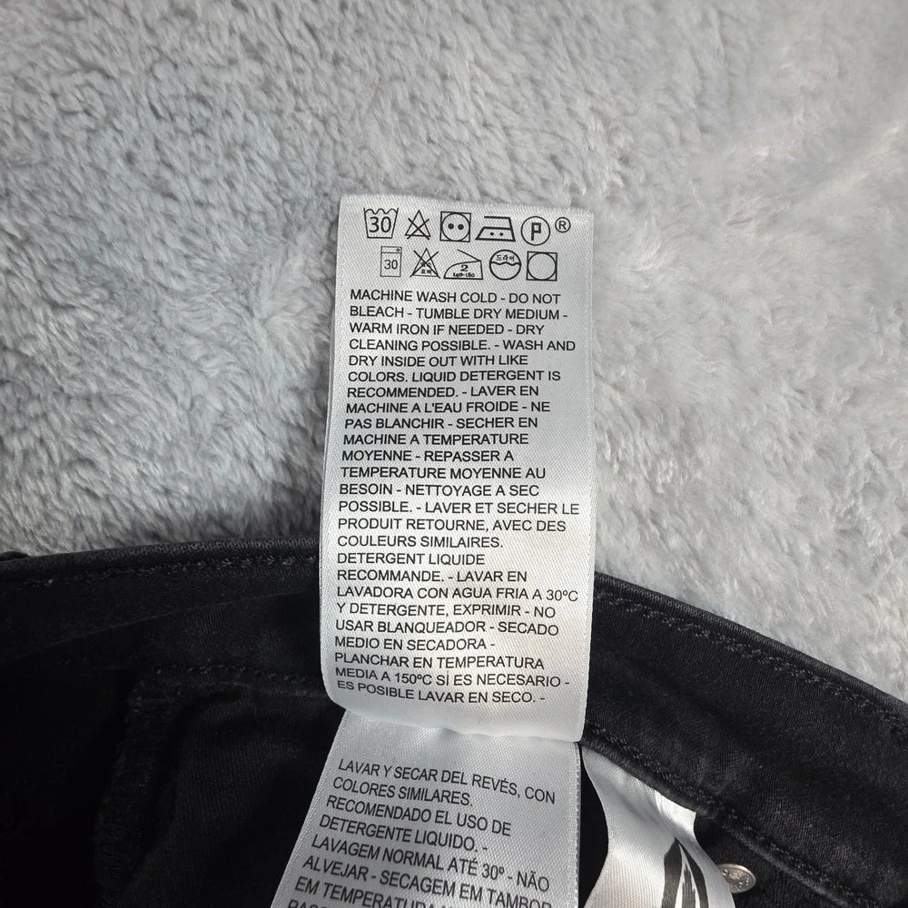 Levi's Women 29 Black 311 Shaping Skinny Jeans Premium Mid Rise Stretch‎